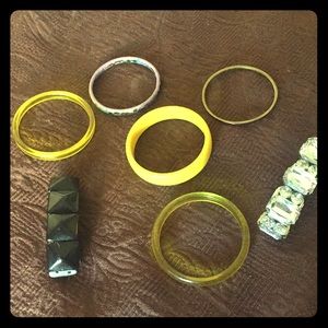 💕 Set of 7 Bracelets